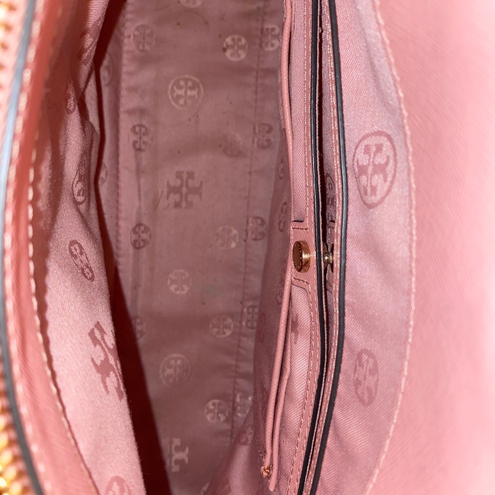 Tory Burch Robinson Dome bag - Picture 14 of 15